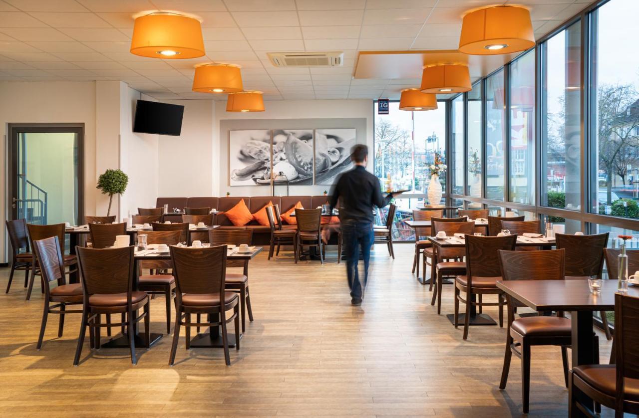 Food Hotel Neuwied Exteriör bild